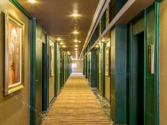 Eiffel Hotel Xishuangbanna - Photo4