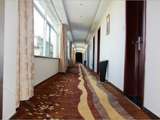 Hongri Qinlong Business Hotel - Photo4