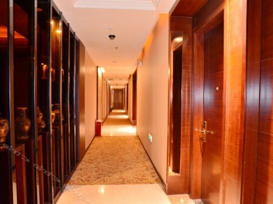 Hyatt Hotel - Photo3