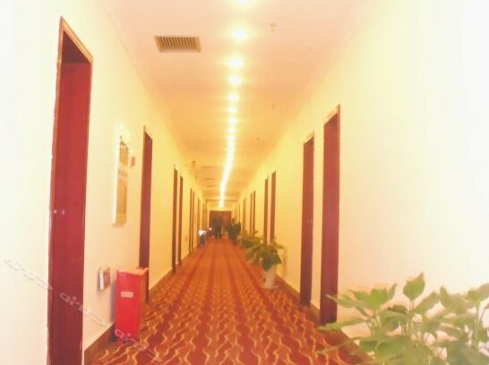Yijia Hotel - Photo2