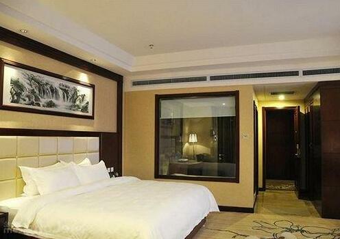 Long Fei Sheng Shi International Hotel - Photo3