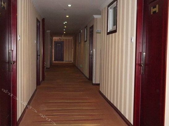Longchangsheng Business Hotel - Photo5