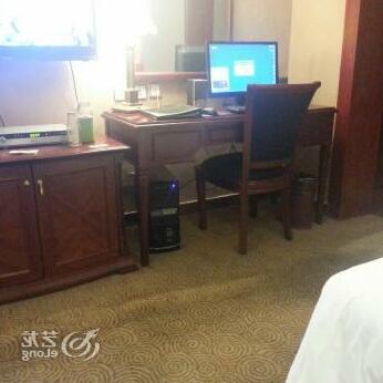 Silver Seas International Hotel - Photo5