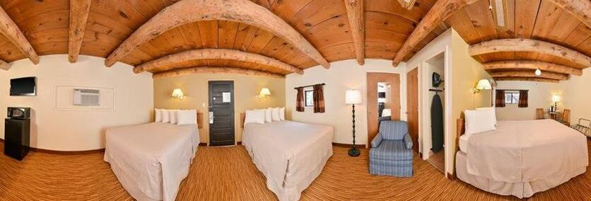 Thunderbird Lodge - Photo4