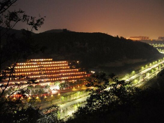 Yangjialing Cave Hotel