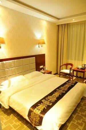 Yichuan Longsheng Business Hotel - Photo5