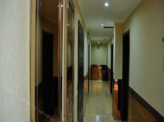 Zhongrong Business Hotel - Photo4