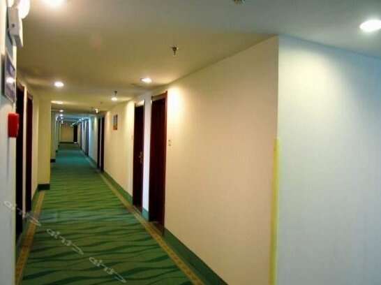 GreenTree Inn Yanji Time Square Business Hotel - Photo2