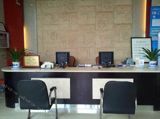 24k Holiday Hotel - Photo2