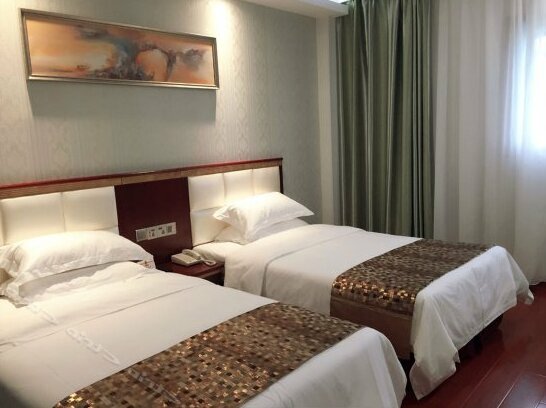 24k Holiday Hotel - Photo5