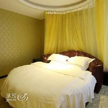 Aishe Fashion Hostel - Photo4