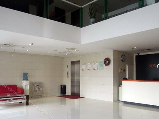 Eaka Fashion Hotel - Photo2