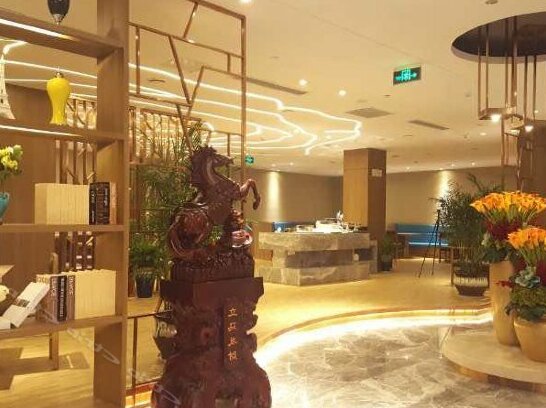 Purple Gold Hotel - Photo4