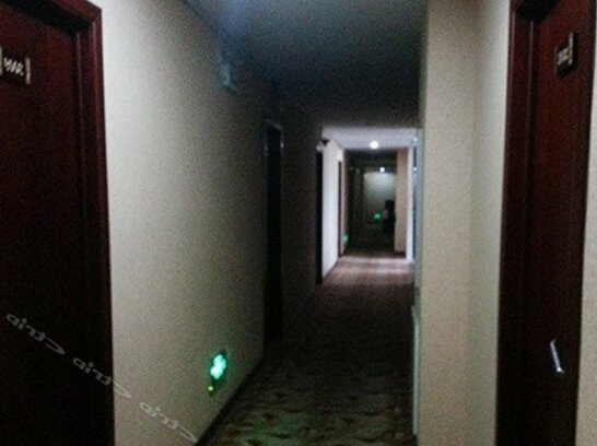 Yinhao Business Hotel - Photo4