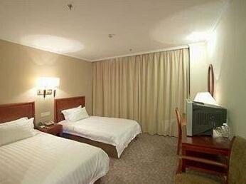 Green Tree Inn Yizheng Zhenzhou - Photo4