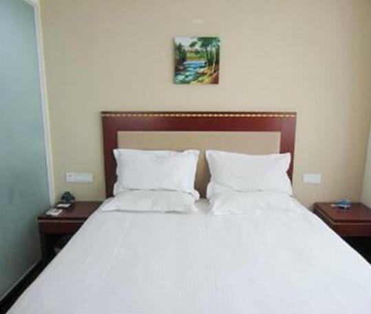GreenTree Inn ShanDong YanTai HaiYang Sweater City Business Hotel - Photo5