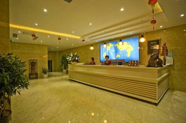 Longkou Dongyue Business Hotel - Photo2