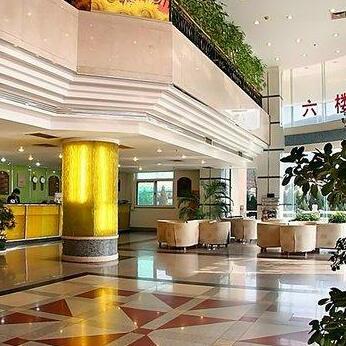 Yihe Hotel Yantai - Photo2