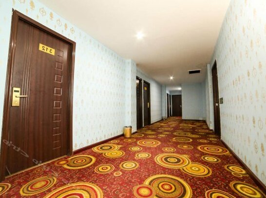 Jiu Tian Business Hotel - Photo4