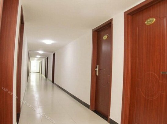 Sanxia Renjia Zhonghua Hotel - Photo2