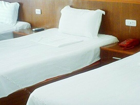 Sanxia Renjia Zhonghua Hotel - Photo4