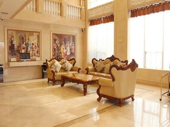 Vienna Hotel Yichang Wanda - Photo5