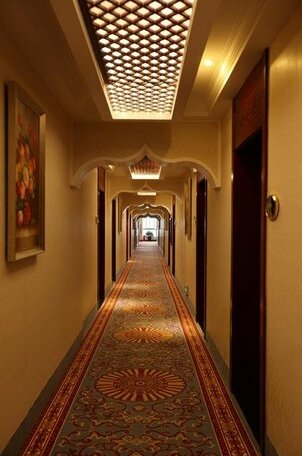 Westwood Holiday Inn - Photo3