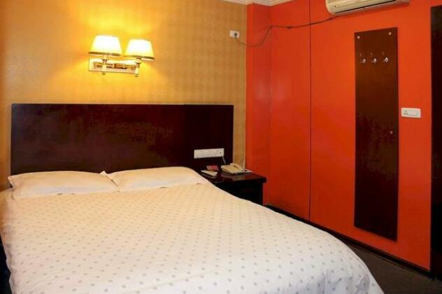 Yichang Jingling Hotel - Photo2
