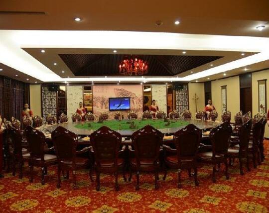 Yidu Qingjiang International Hotel - Photo5
