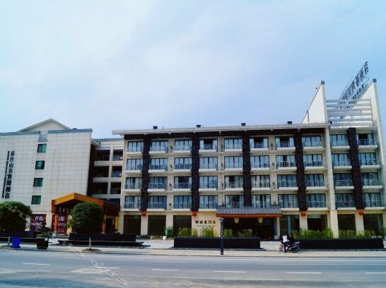 Menfut International Resort Hotel