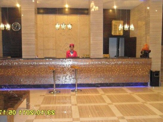Tianyi Business Hotel Yichun - Photo2