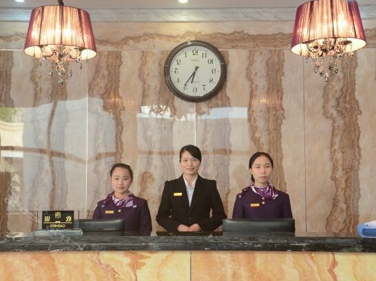 Zhongshan Holiday Hotel - Photo2
