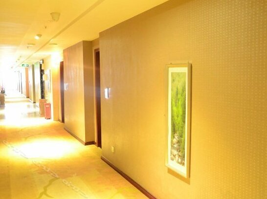 Dongfang Caifu Hotel - Photo4