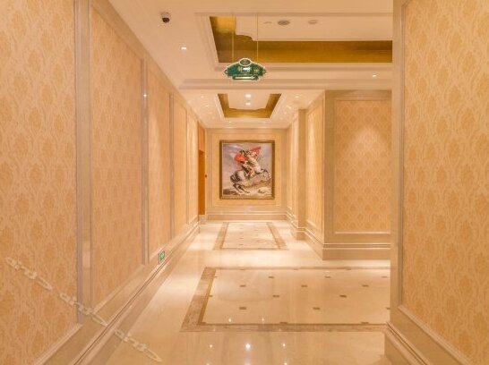 Vienna Hotel Yulin Jincheng Zhenlin - Photo4