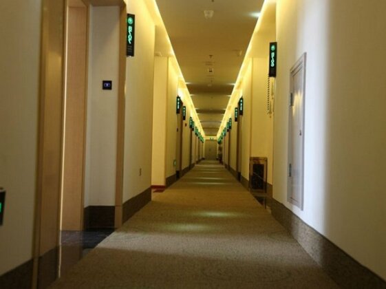 GreenTree Inn Zaozhuang High-speed Train Station Express Hotel - Photo2