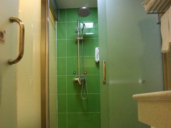 GreenTree Inn Zaozhuang High-speed Train Station Express Hotel - Photo3