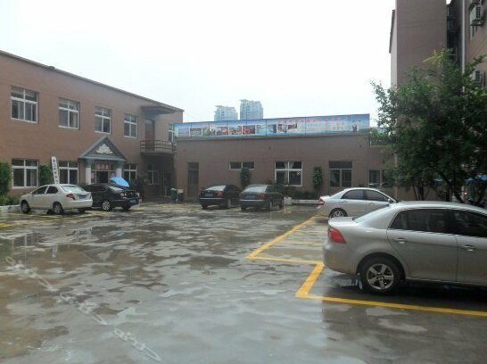 GreenTreeInnHotel - Photo5