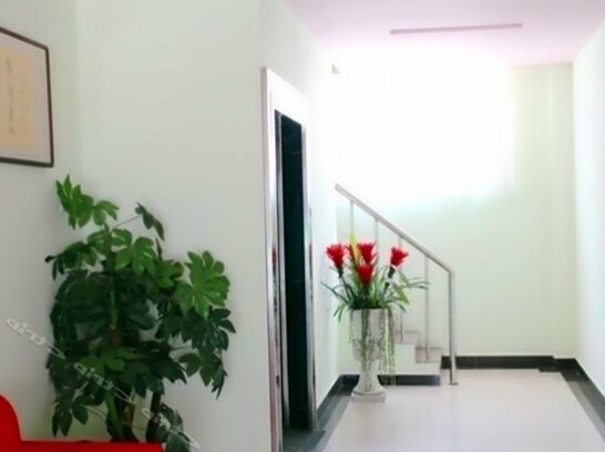 Guihe Business Hotel - Photo2