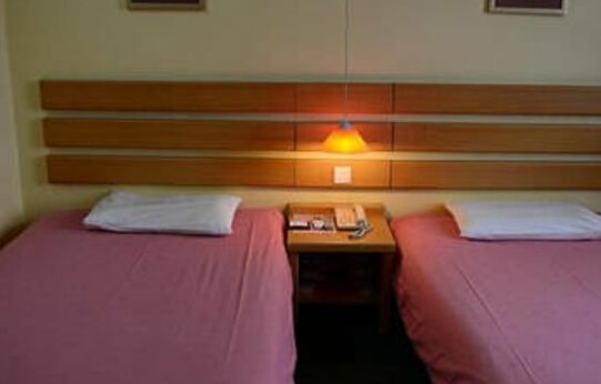 Home Inn Zaozhuang Junshan Road Bus Station - Photo3