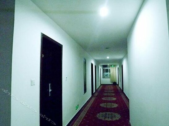 Eighth Day Hotel - Photo3