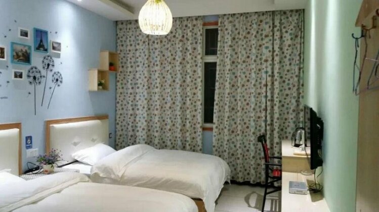 No 1 Qingnian Inn - Photo5