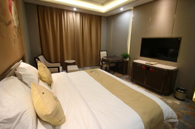 Kerry Hotel - Photo3