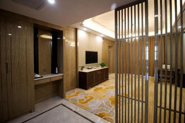 Kerry Hotel - Photo5