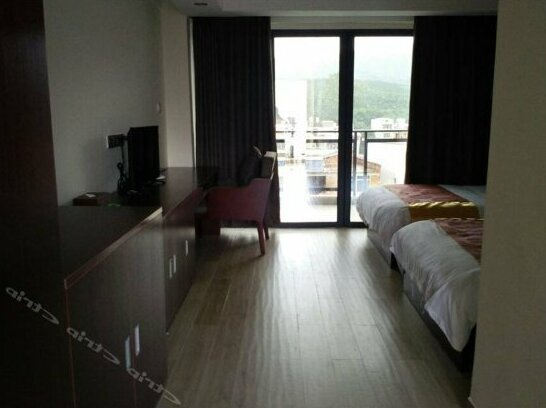 Linyu Huaxi Hot Spring Holiday Hotel - Photo5