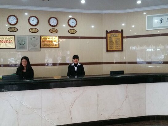 Hongdu Hotel Zhanjiang - Photo2