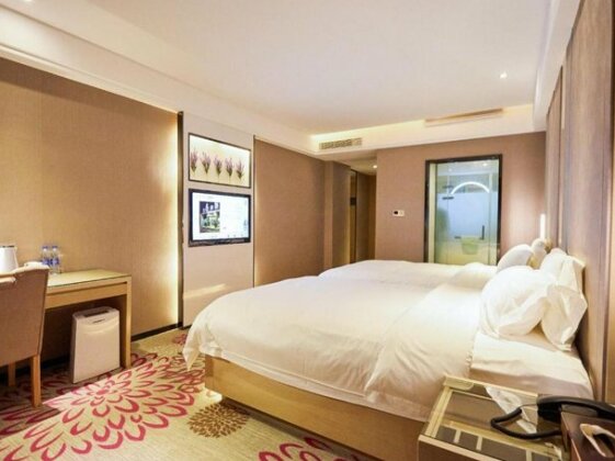 Lavande Hotels Zhanjiang Haibin Avenue Jiangnan Shijia - Photo4