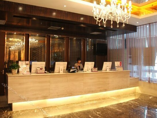 Central City Hotel Zhengzhou - Photo2