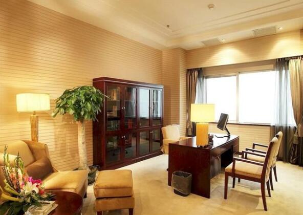 Zhengzhou Weilai Conifer Hotel - Photo4