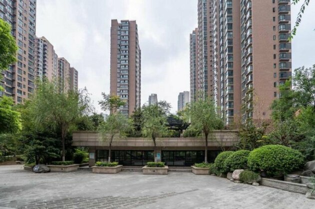 Zhengzhou Zhongyuan Wangfujing Complex Locals Apartment 00172170