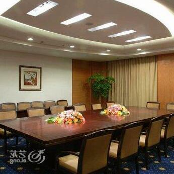 Emperor Hotel - Photo5